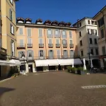 Le Rondini Nel Centro Di * 인트라