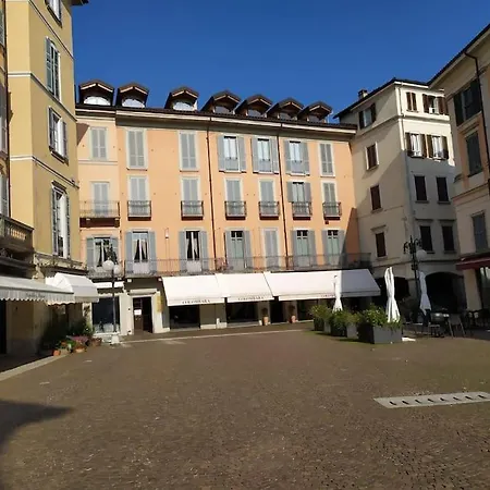 Le Rondini Nel Centro Di * אינטרה
