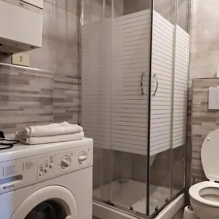 Lejlighed Le Rondini Nel Centro Di Intra