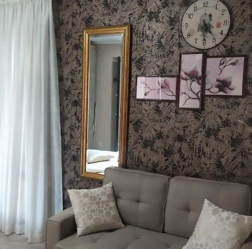 Le Rondini Nel Centro Di Apartment Intra